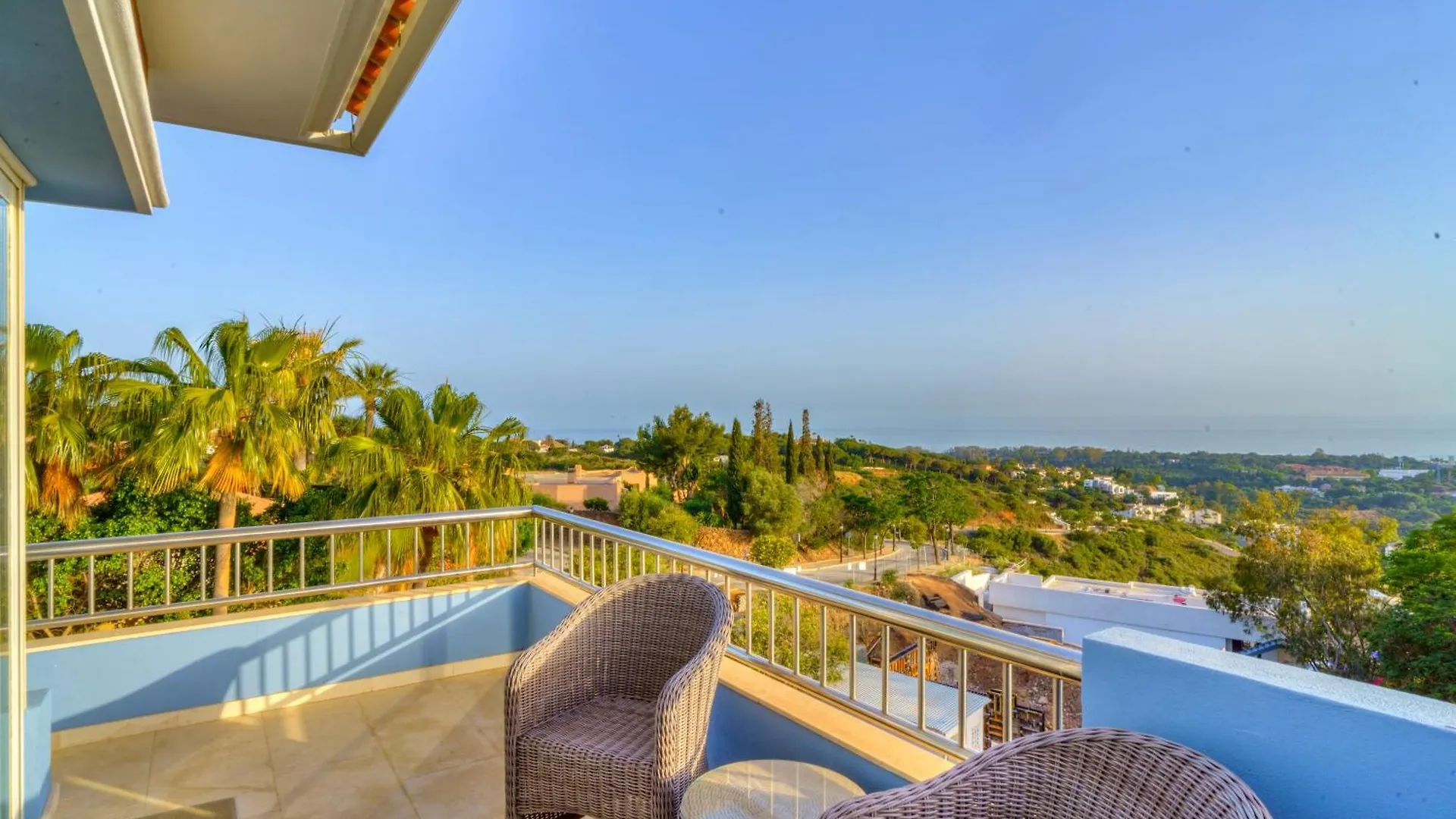 בית נופש מארבלה Gran View Villa Elviria ספרד