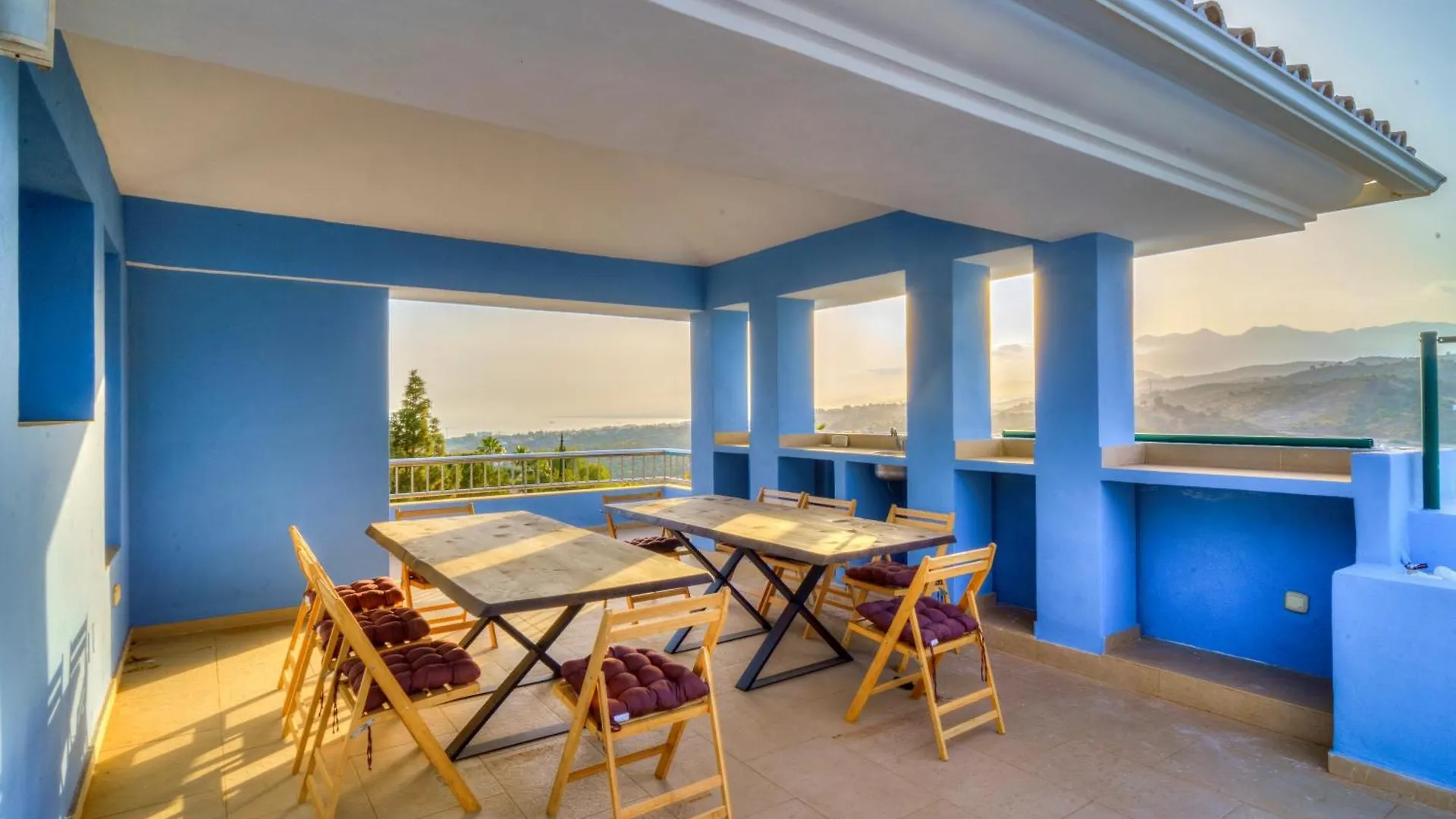 בית נופש מארבלה Gran View Villa Elviria