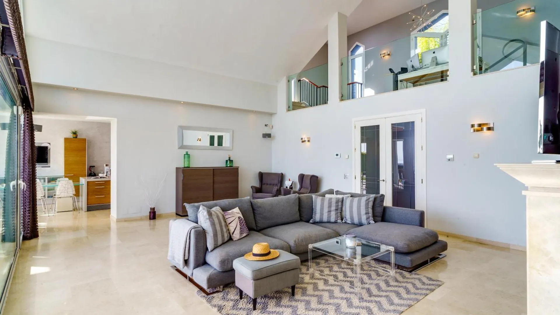 מארבלה Gran View Villa Elviria 0*,