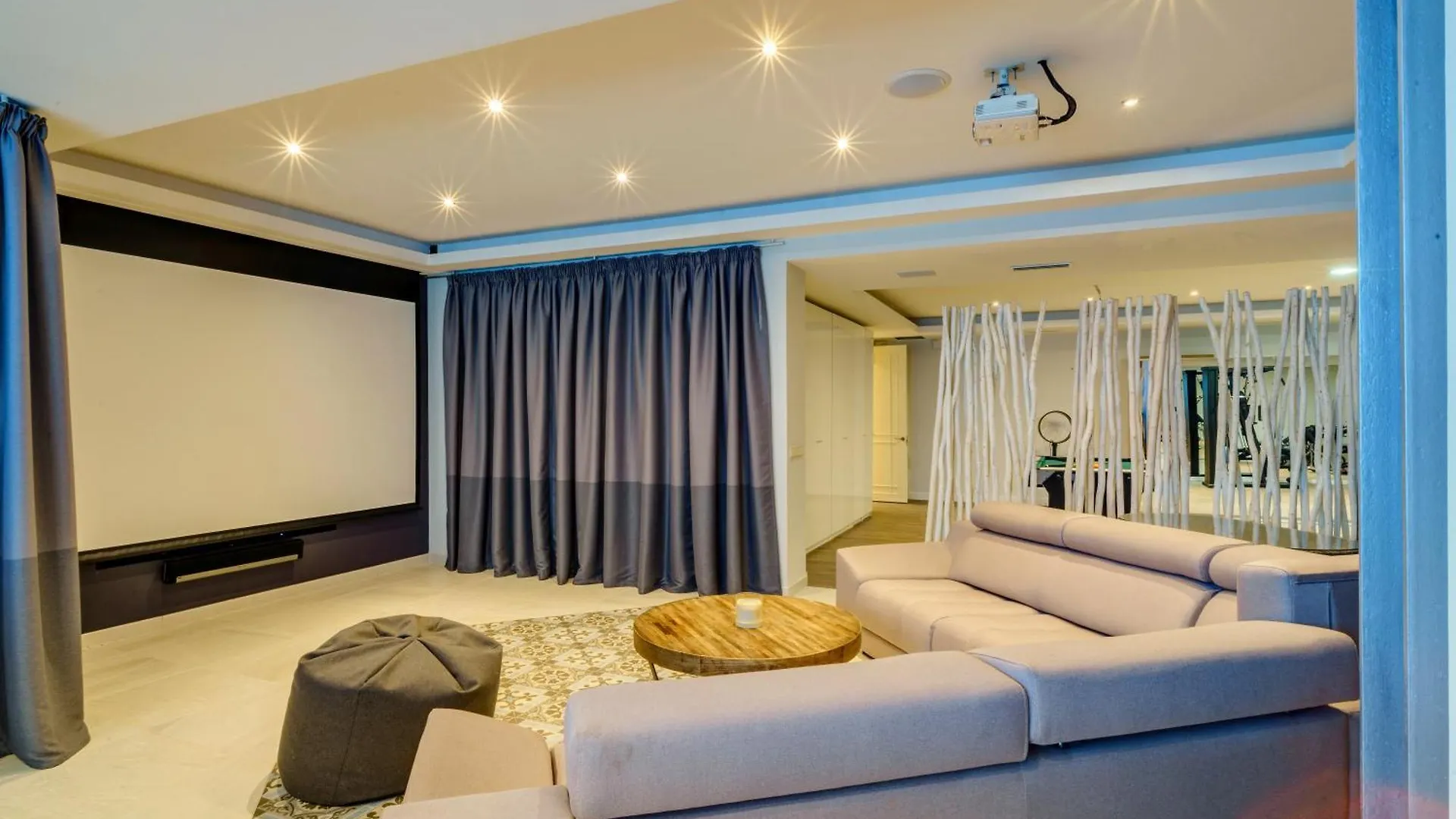 Gran View Villa Elviria Marbella 0*,